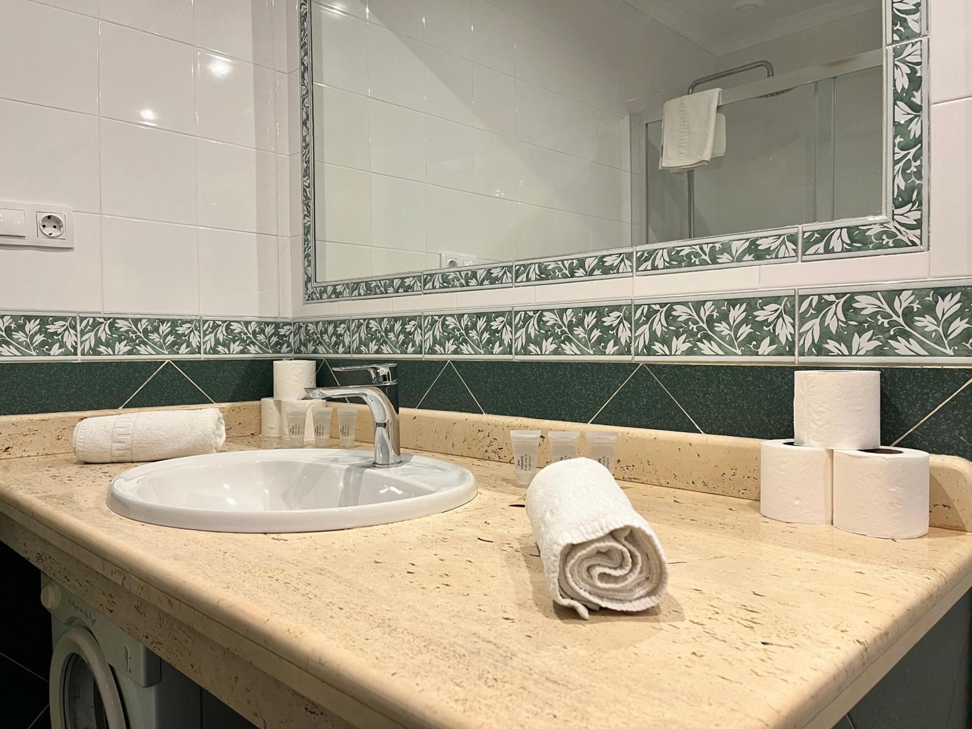 Lemon Tree Corazon De Cadiz Grupo Ac Gestion Apartment ภายนอก รูปภาพ